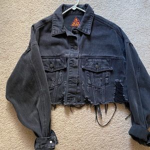 CROPPED DISTRESSED JEAN JACKET